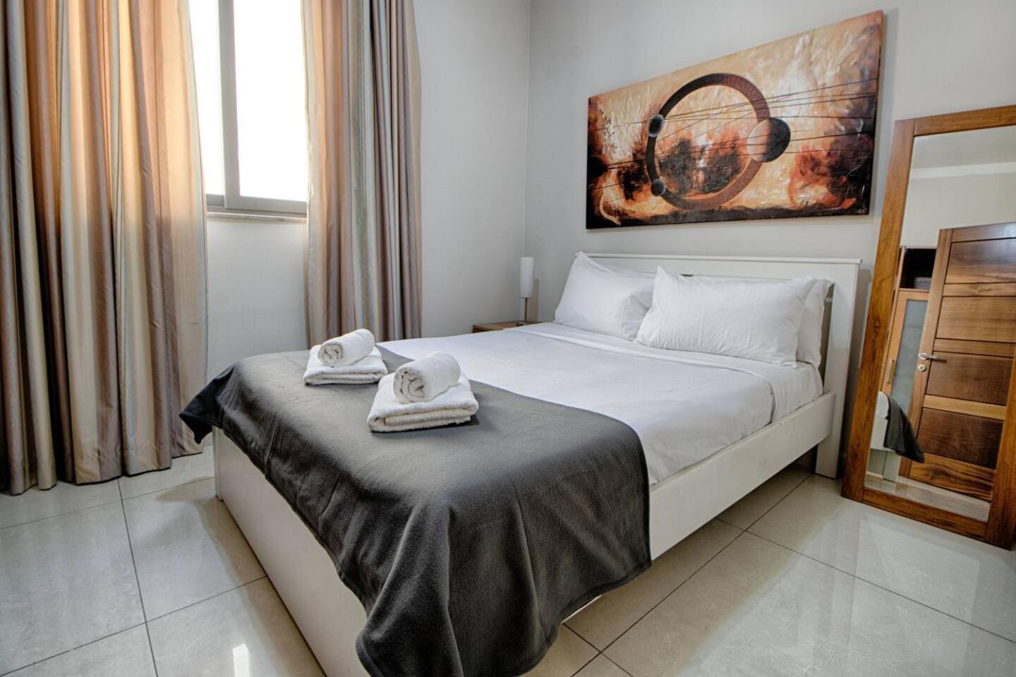 The Strand Apartments By Homely Sliema Exterior foto