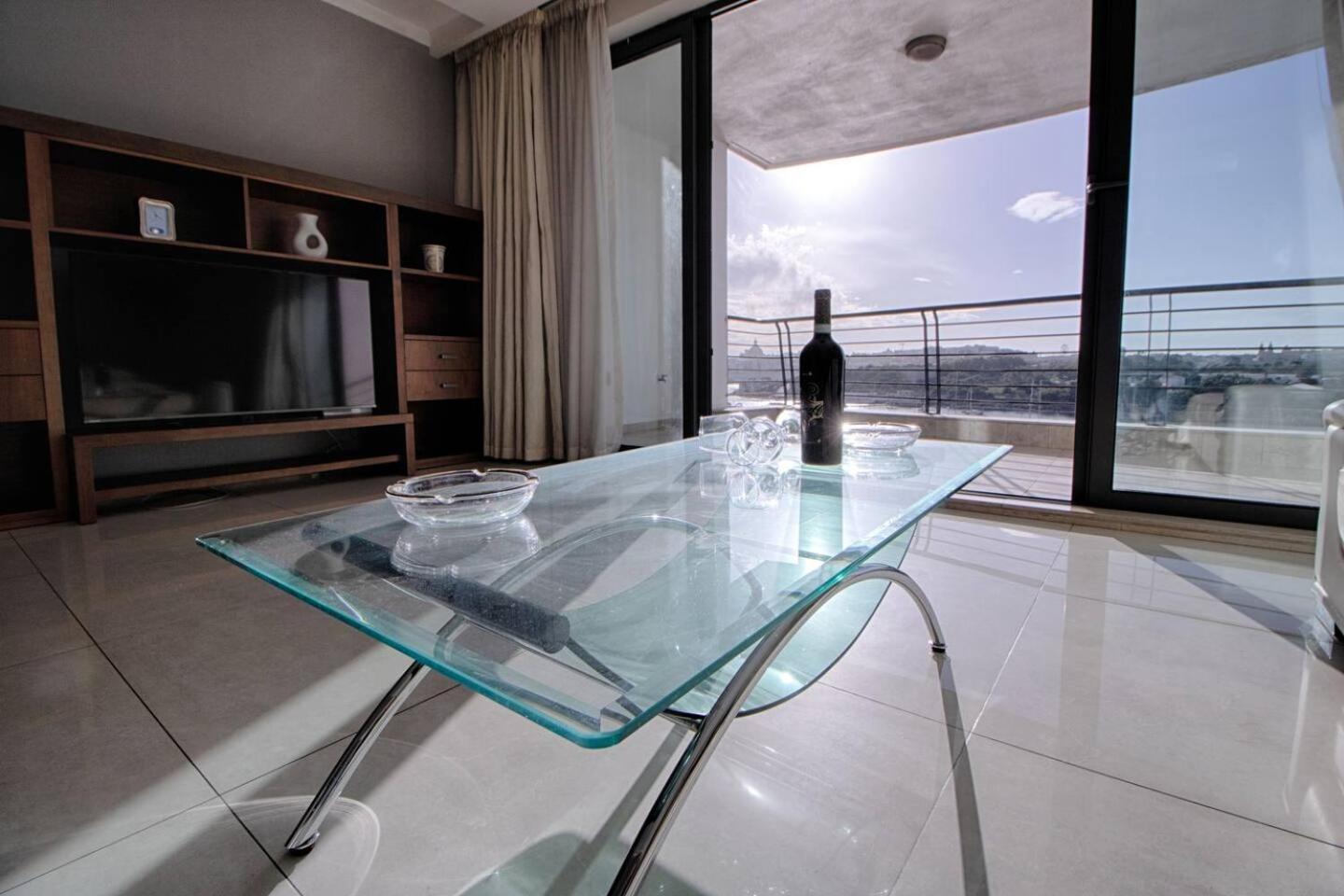 The Strand Apartments By Homely Sliema Exterior foto